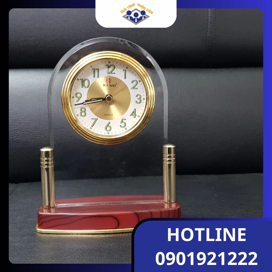 Đồng hồ để bàn in logo