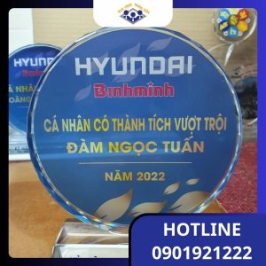 Cúp pha lê tròn in logo