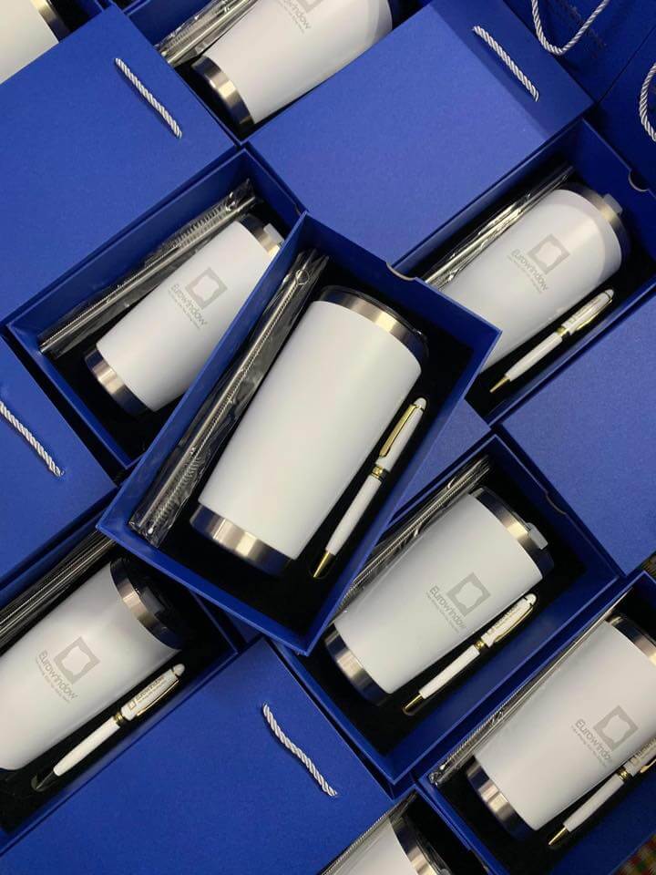 Quà tặng nhân viên xuất sắc